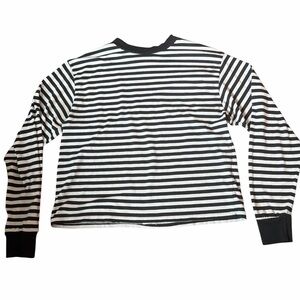 Brandy Melville Navy & White nautical light weight slightly cropped Striped Top